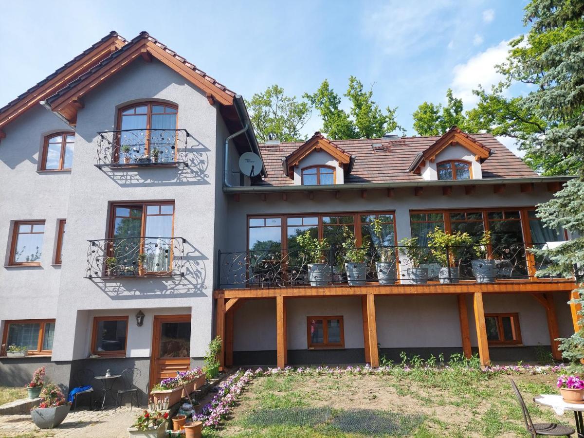 Hotel La Brigitte Et Bernd à Hennigsdorf Extérieur photo